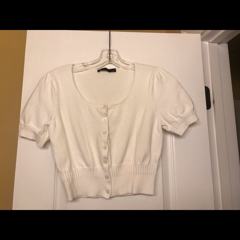 Shirtsleeve button up short summer sweater size S